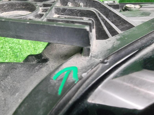 Фара правая Geely Tugella (2019-2024) LED