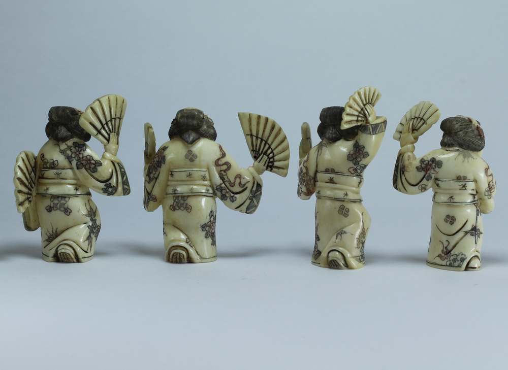 Набор нэцкэ 4 гейши