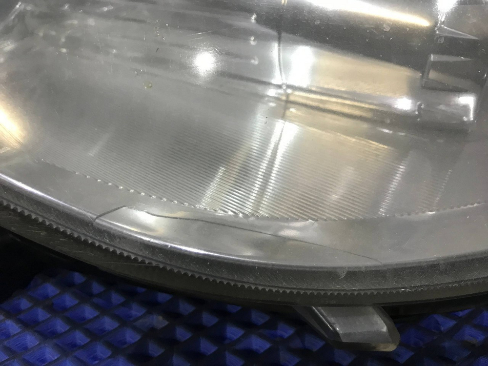 Фара передняя правая MITSUBISHI COLT 2003