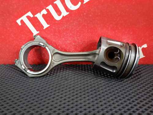 Поршень с шатуном