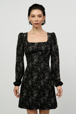 Платье-каре мини