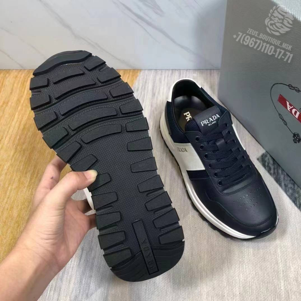 Кроссовки Prada