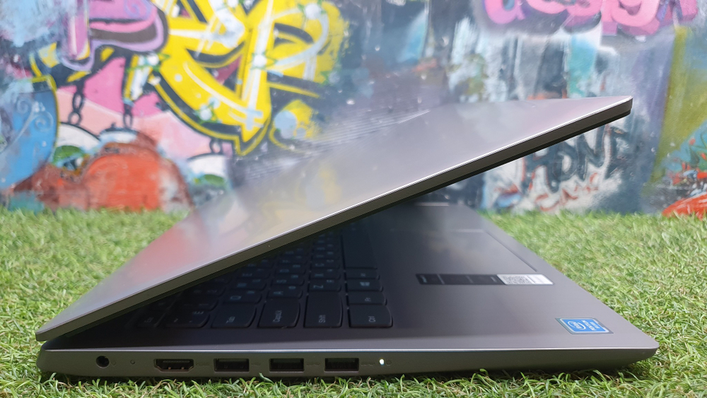 Ноутбук Lenovo Pentium/4Gb