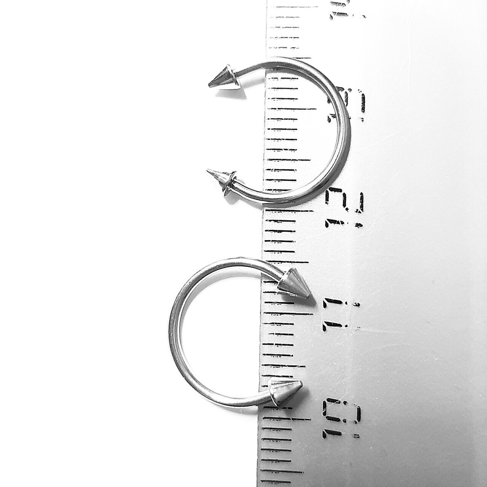 Микроциркуляры, подковы для пирсинга: диаметр 12 мм, толщина 1.2 мм, диаметр конусов 3 мм. Сталь 316L.