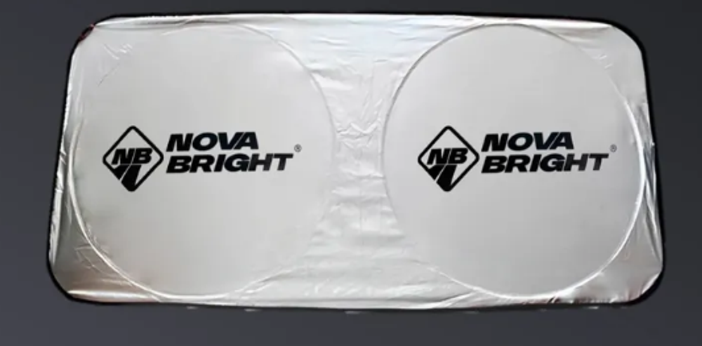 Шторка на лобовое (полиэстер) 670*1420 серебристая "Nova Bright" 49019