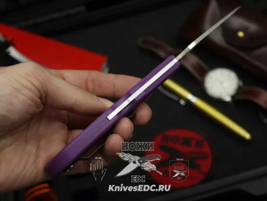 Складной нож Spyderco Endura Flat Ground Purple C10FPPR c клинком из стали VG-10, рукоять FRN