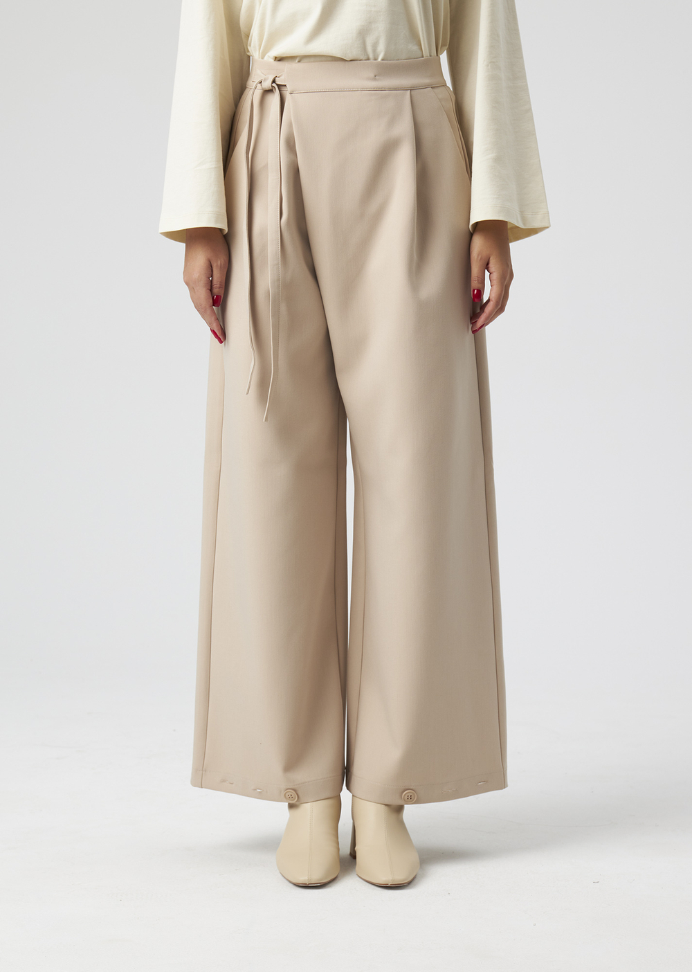 BUTTON-FRONT TROUSERS | М | BEIGE