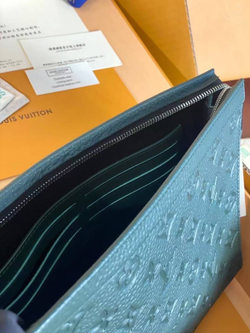 Клатч Louis Vuitton Voyage
