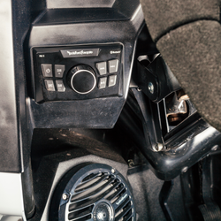 Панель управления Rockford Fosgate PMX-0 с Bluetooth и аудиовыходами