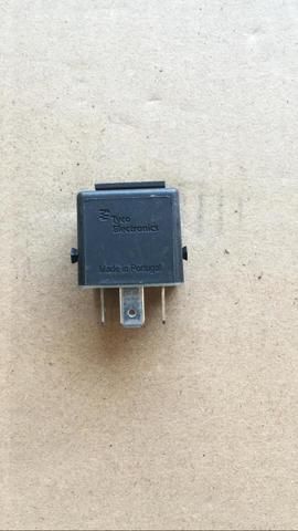 Реле замыкания тока MAN TGA/TGS б/у