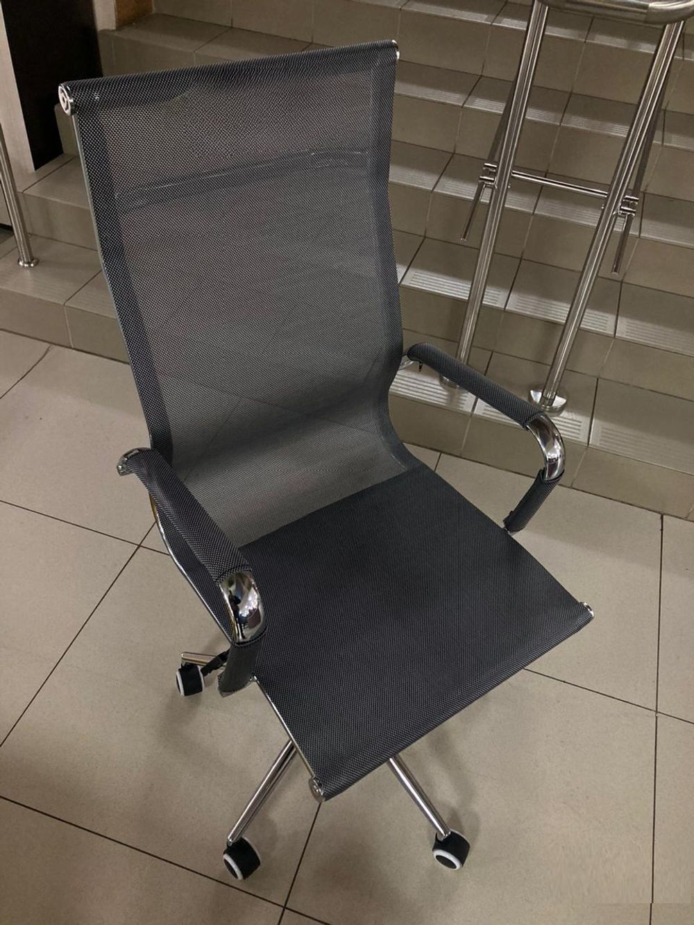 Кресло офисное RT-01Q серое