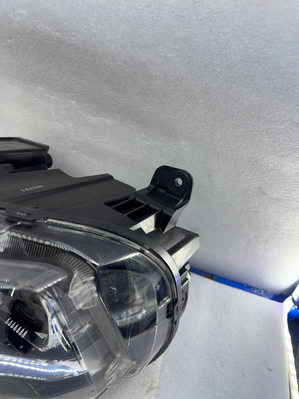 Оригинальные LED фары Ford Equator