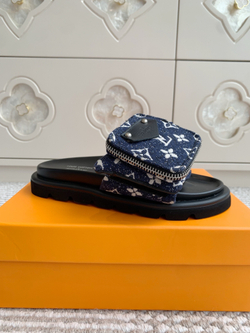 Louis Vuitton Pool Pillow Flat Comfort Mule
