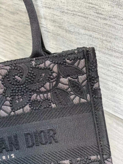 Christian Dior Book Tote 26 cm
