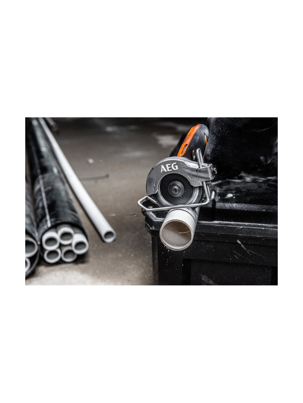 Бесщеточная аккумуляторная универсальная пила BMMS18SBL-0 AEG 4935472280