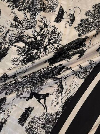 Вискоза Dior песочная с черными полосами и принтом "Африка"