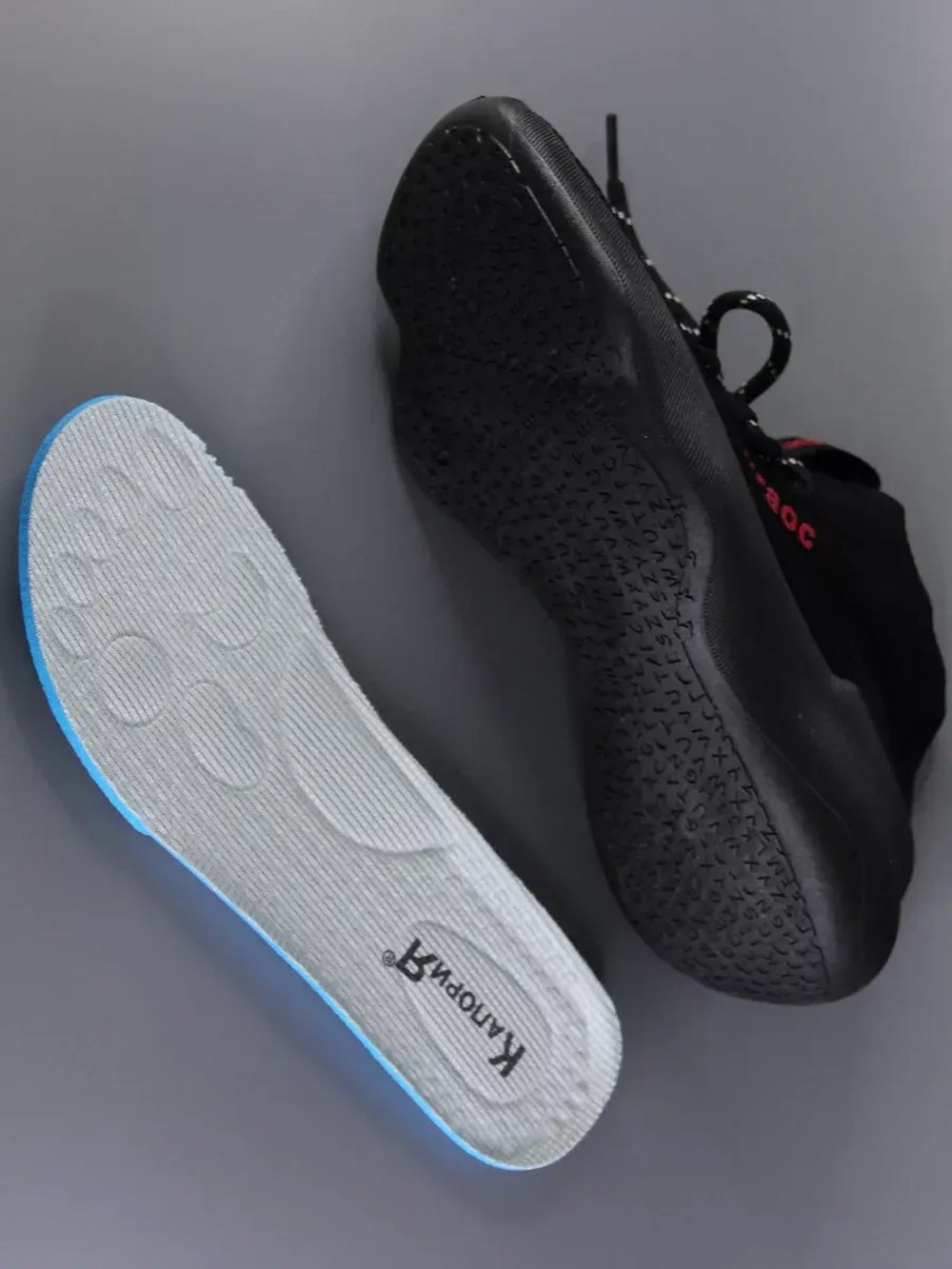 Кроссовки Изики - Yeezy boost- черные