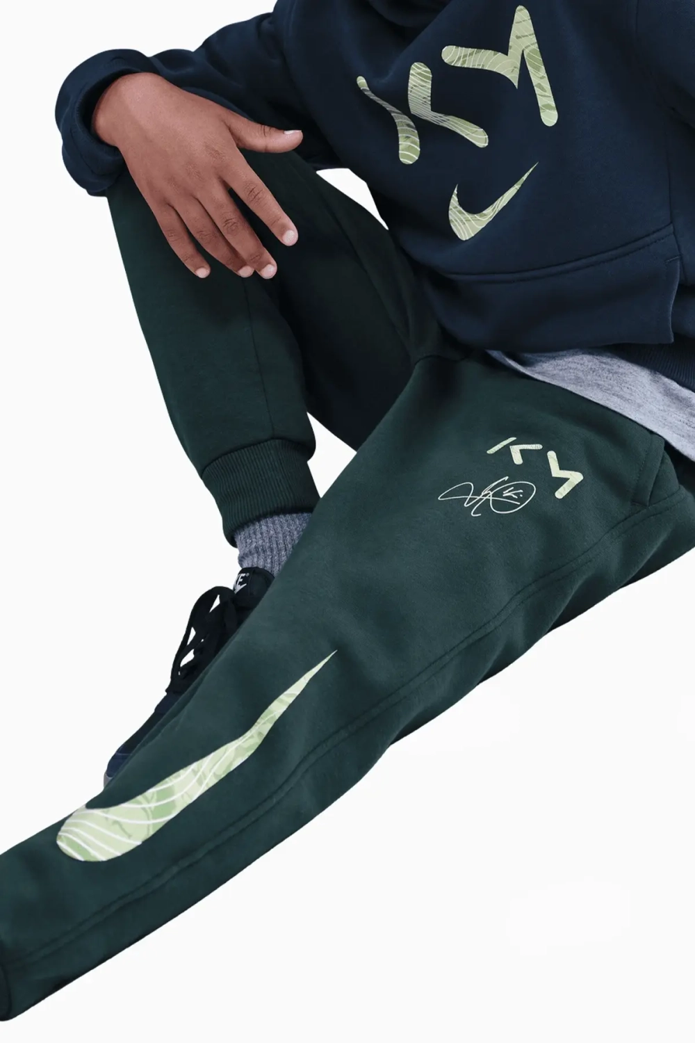 Штаны Nike Kylian Mbappé Club Fleece Junior - зеленый