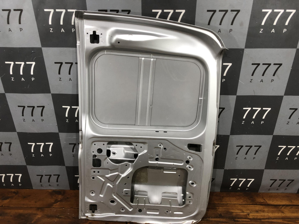 Дверь багажника левая глухая Lada Largus 12-нв Б/У Оригинал 901010231R
