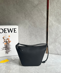 Loewe Mini Hammock Hobo 28 cm