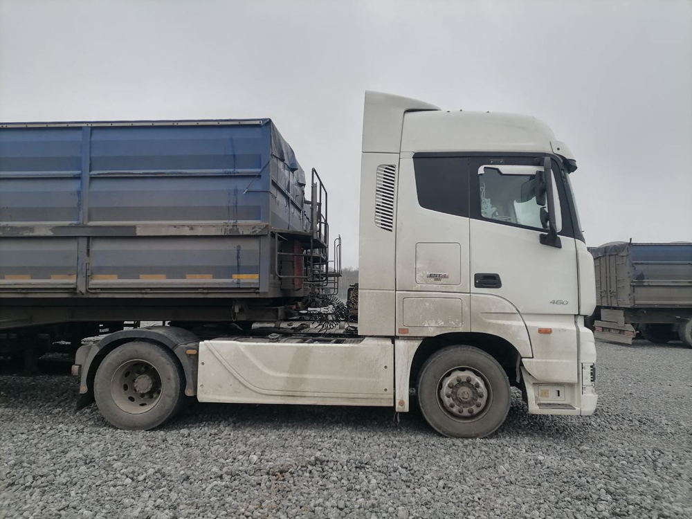 Foton AUMAN 4x2 Седельный тягач BJ4189SLFKA (Дизельный, 11,8 л, 470 л.с. АТ)