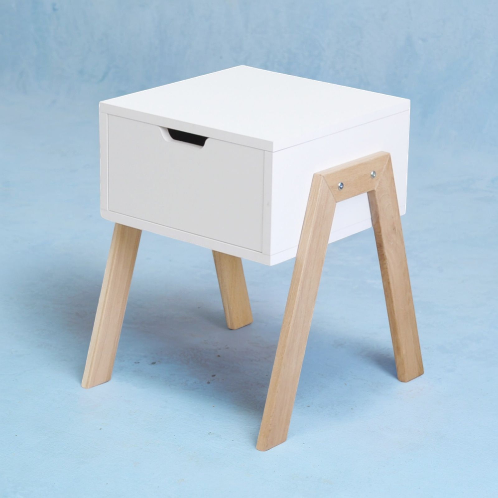 Тумба прикроватная Мунк в спальню и прихожую, с ножками из дуба, с ящиком, белый