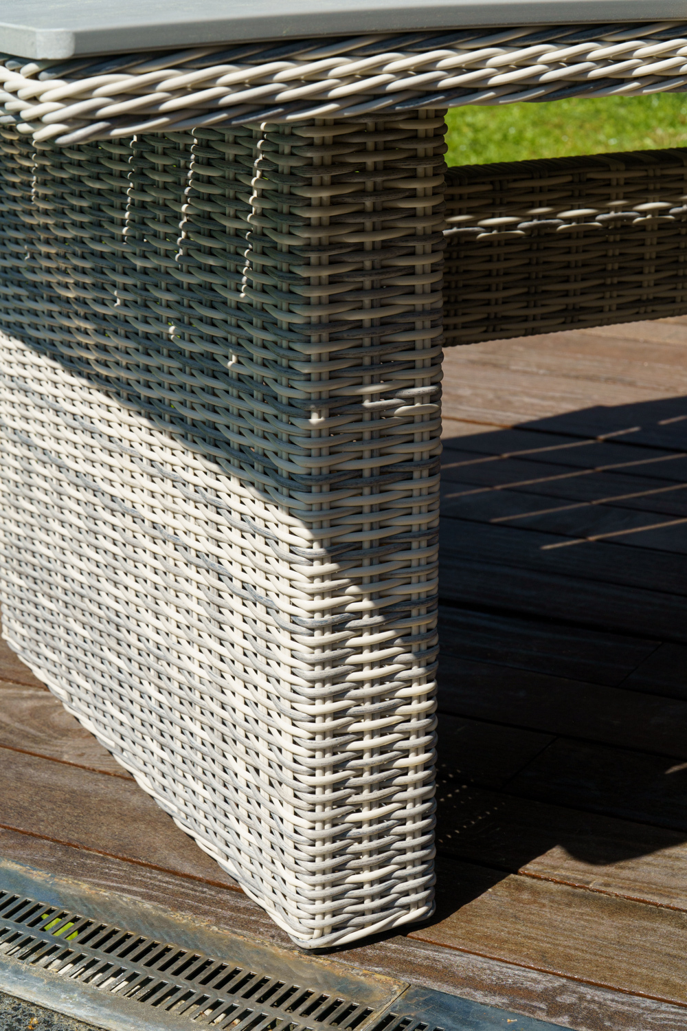 Обеденный лаунж-стол из искусственного ротанга ВЕНЕЦИЯ 180 (серый)