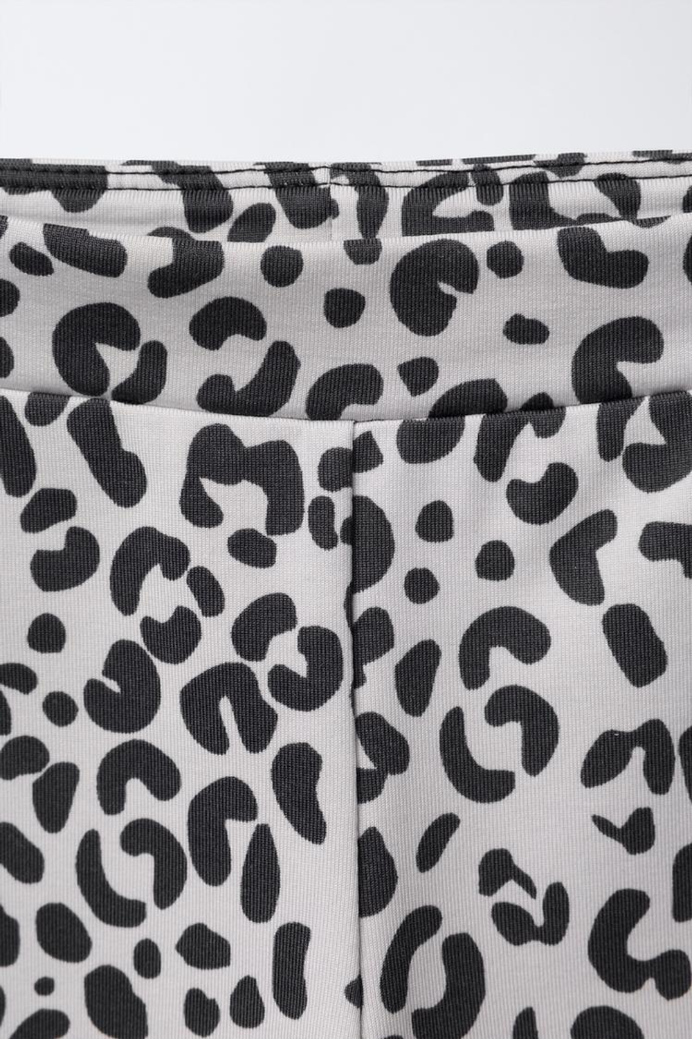 ZARA ДЫШАЩИЕ ЛЕГИНСЫ С АНИМАЛИСТИЧЕСКИМ ПРИНТОМ, СВЕТЛО-СЕРЫЙ