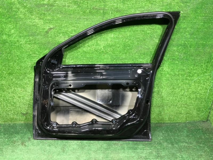 Дверь передняя правая Volvo XC70 2 (2007-2016)