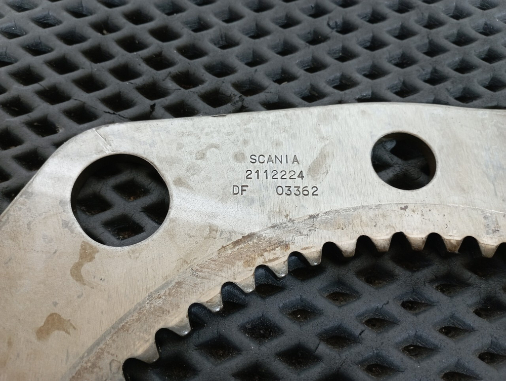 Пластина синхронизатора