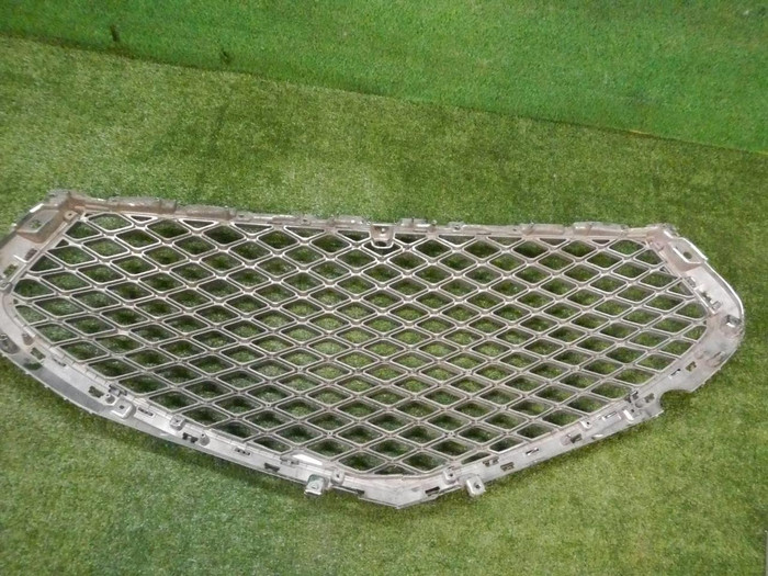 Решетка радиатора Genesis G90 (2018-2022)