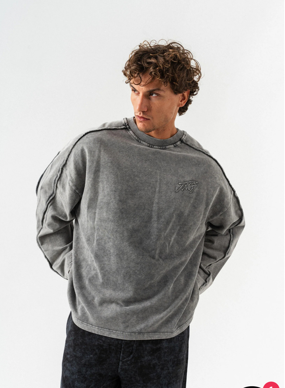 Свитшот оверсайз