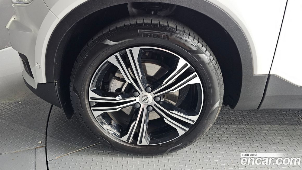 Volvo XC40 T4 Inscription (04.2020)