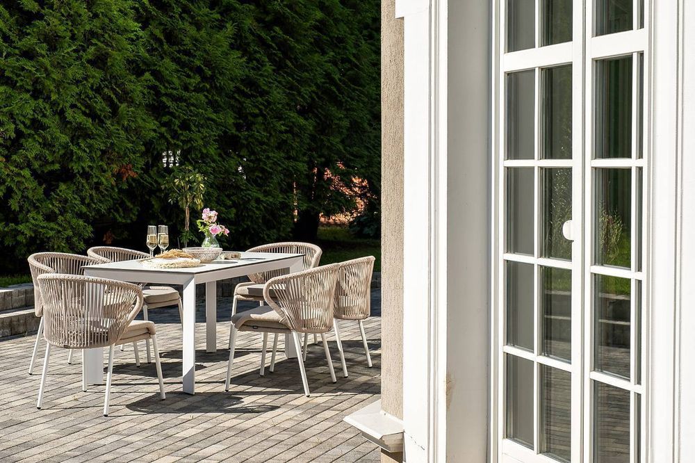 "Венето" обеденная группа на 6 персон со стульями "Милан", каркас белый, роуп бежевый