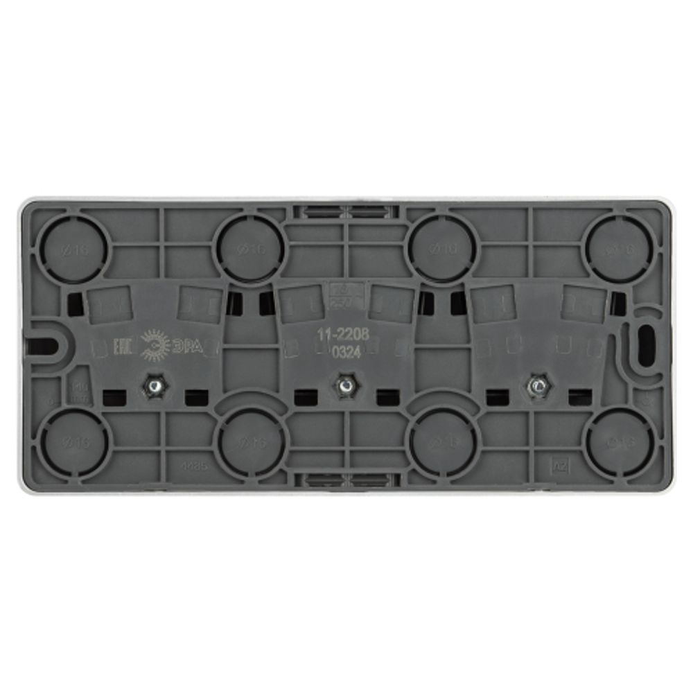 Розетка ЭРА Эксперт 11-2208-03 тройная с заземлением 3х2P+E Schuko IP20 16A-250В ОУ алюминий