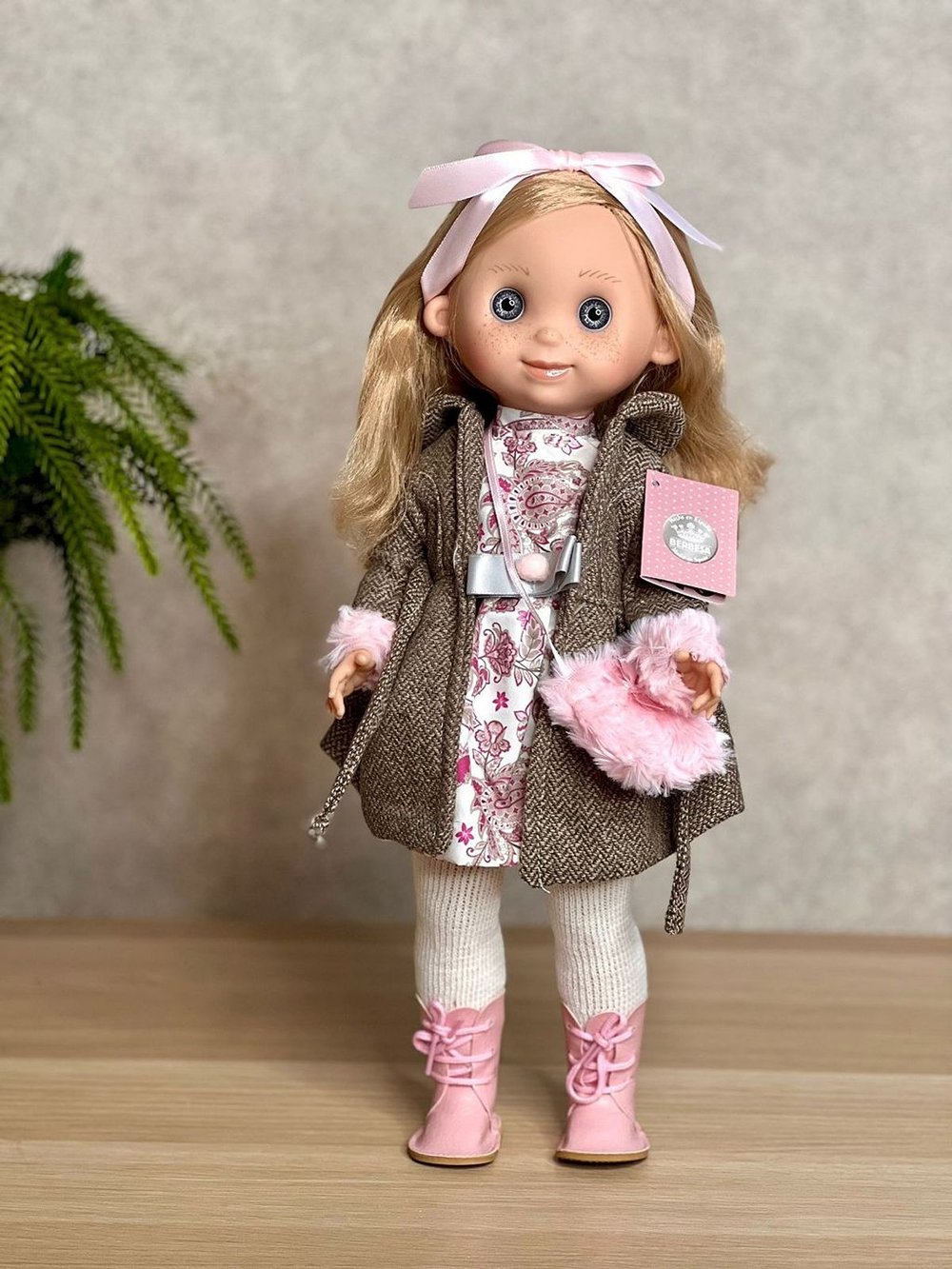 Кукла Berbesa виниловая 40см LINDA (4750K)