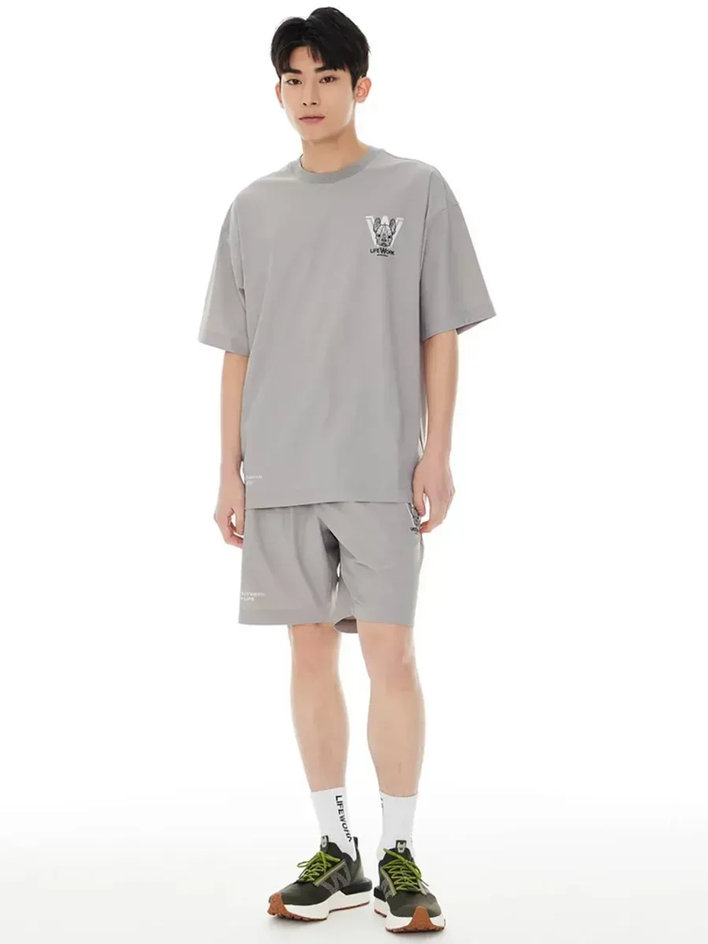 Футболка базовая с логотипом ladok