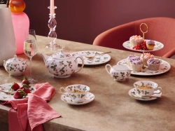 Wedgwood Wild Strawberry II - многоярусная витрина