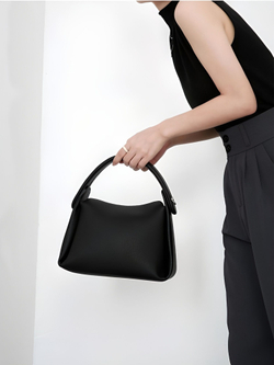 женская сумка на плечо из натуральной кожи