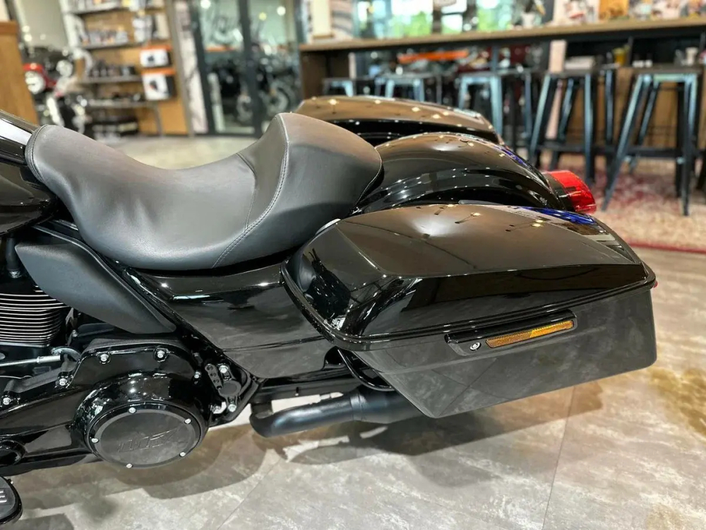 Harley-Davidson STREET GLIDE ST Black