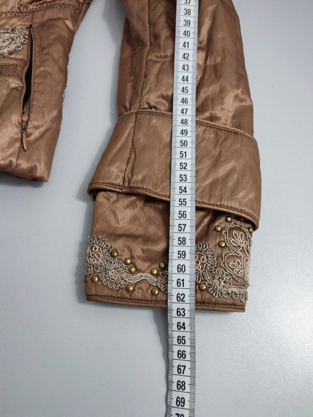 Куртка Karuna c вышивкой 44 размер