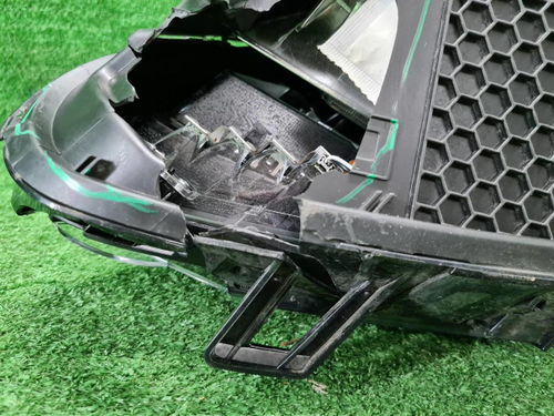 Битая Фара правая Geely Coolray (19-23) галоген