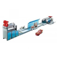 Cars 3 Film Sahneleri Oyun Setleri