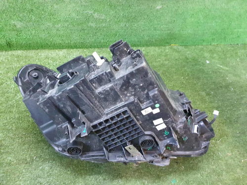 Битая Фара левая BMW X1 F48 (2015-2019) LED