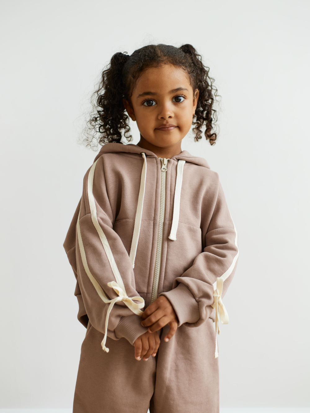 Костюм с бантиками, Бежевый