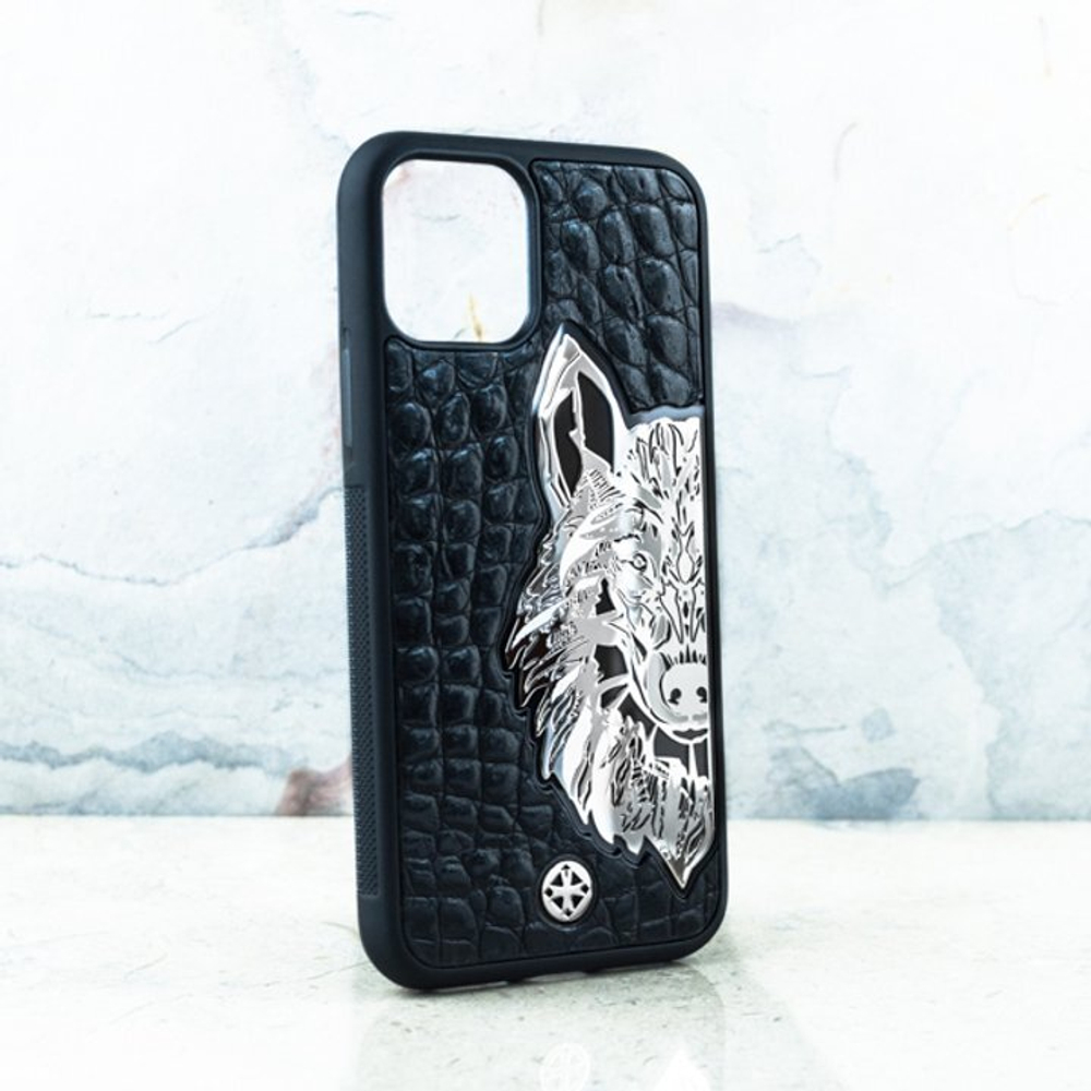 Дизайнерский чехол с волком на iphone - Euphoria HM Premium - натуральная кожа, волк, ювелирный сплав