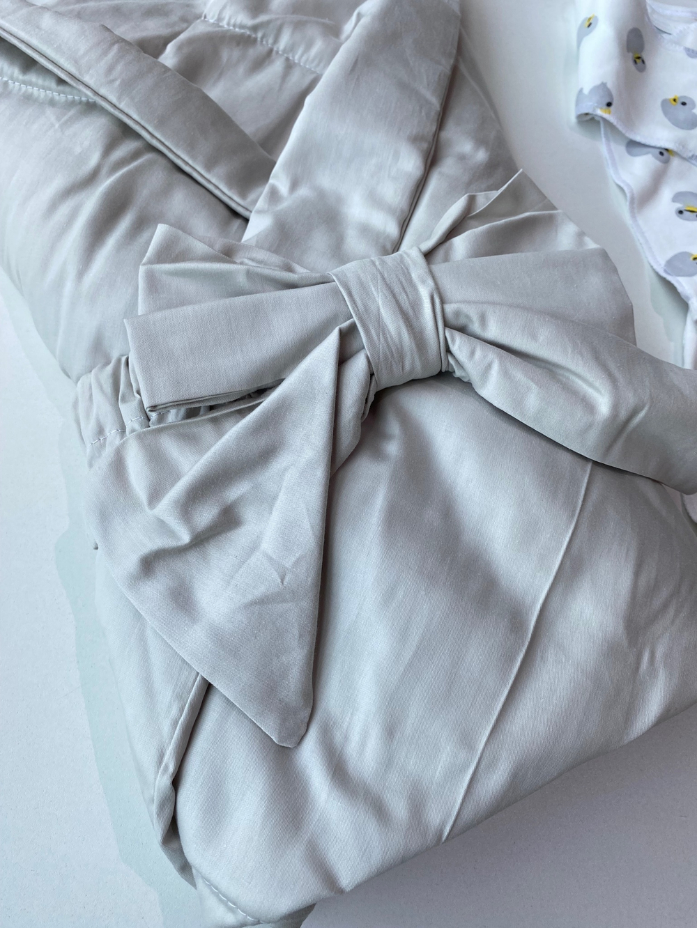 Комплект на выписку "Жемчужина №2" (5 пр.) - лето (Цвет: Серый)