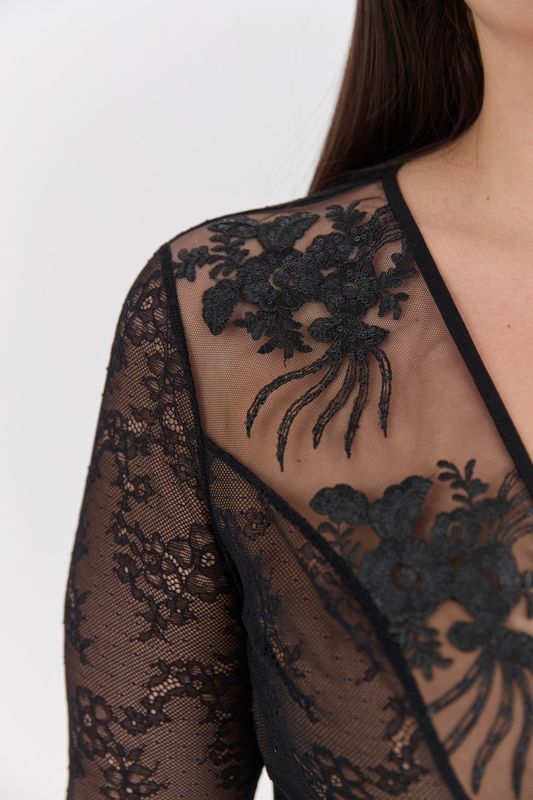 Лонгслив из сетки и кружева, черный