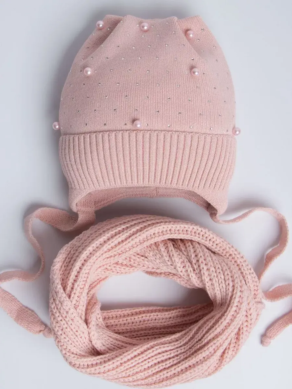 Шапка для девочки осенняя и снуд ушками