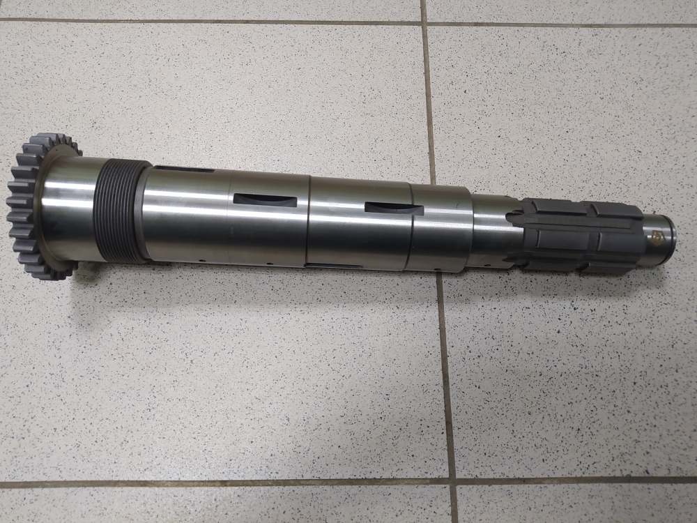 Вал вторичный 238М-1701105